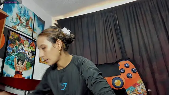 Snapshot of Valeria_Fitness chatting on July 27, 2026, 7:54 pm Valeria Fitness online show from July 27, 2026, 7:54 pm