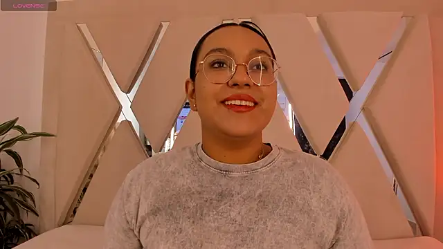 ellamontoya online show from March 17, 2026, 11:57 am