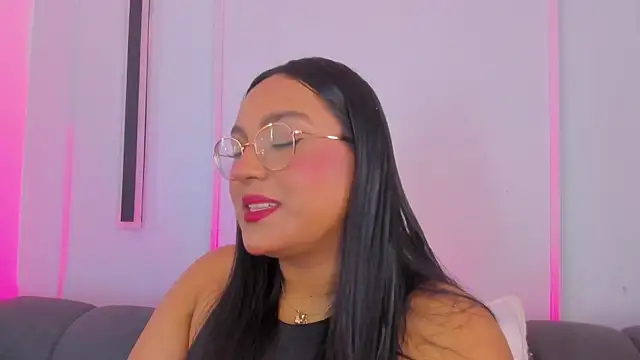 Snapshot of ellamontoya chatting on December 3, 2025, 12:37 pm ellamontoya online show from December 3, 2025, 12:37 pm