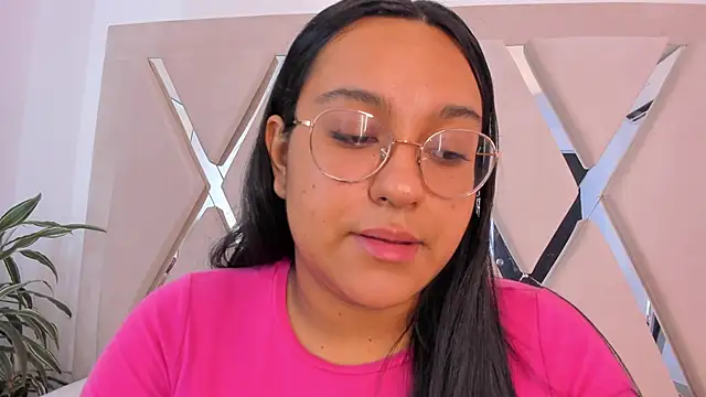 ellamontoya online show from February 28, 2026, 12:05 pm