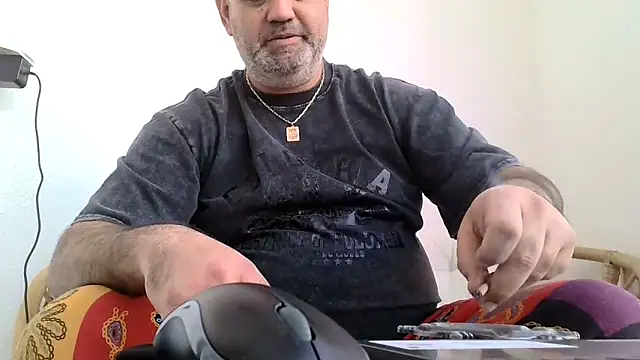 Snapshot of your_man85 chatting on January 30, 2025, 2:25 pm your man85 online show from January 30, 2025, 2:25 pm