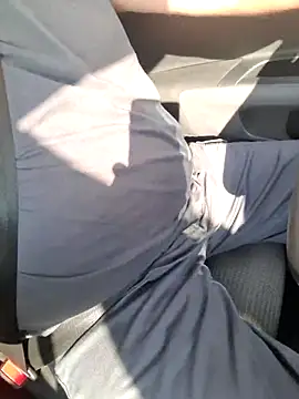 Snapshot of your_man85 chatting on December 15, 2025, 7:14 am your man85 online show from December 15, 2025, 7:14 am