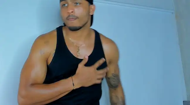 Snapshot of Mateo_Reales chatting on March 4, 2025, 3:55 am Mateo Reales online show from March 4, 2025, 3:55 am