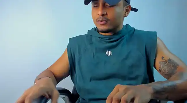 Snapshot of Mateo_Reales chatting on March 10, 2025, 4:17 am Mateo Reales online show from March 10, 2025, 4:17 am