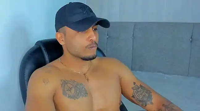 Snapshot of Mateo_Reales chatting on March 13, 2025, 8:59 am Mateo Reales online show from March 13, 2025, 8:59 am