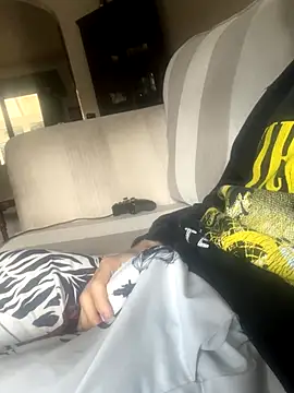 EE123458 online show from October 31, 2025, 2:57 pm