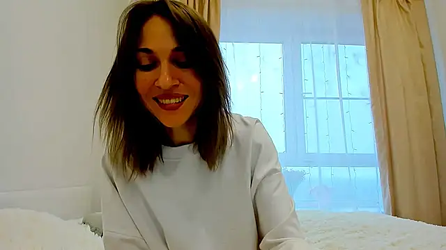 Snapshot of Mona_Cruz chatting on February 1, 2025, 8:29 am Mona Cruz online show from February 1, 2025, 8:29 am