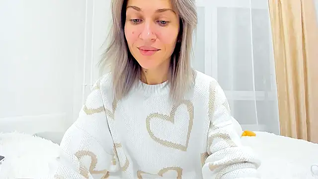 Snapshot of Mona_Cruz chatting on February 5, 2025, 8:25 pm Mona Cruz online show from February 5, 2025, 8:25 pm