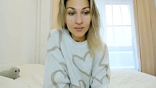 Snapshot of Mona_Cruz chatting on November 12, 2025, 6:06 am Mona Cruz online show from November 12, 2025, 6:06 am