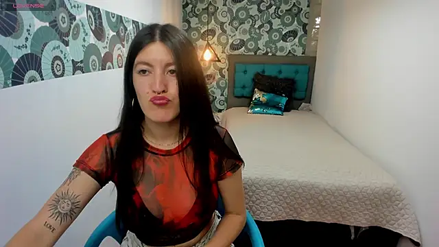 LiaCooper  online show from January 24, 2025, 6:04 pm