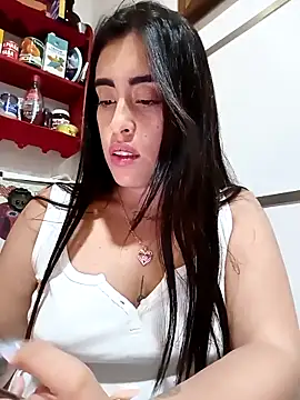 Snapshot of Freyja300 chatting on March 13, 2025, 2:23 pm Freyja300 online show from March 13, 2025, 2:23 pm