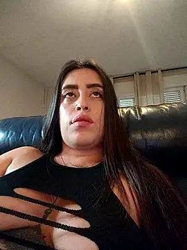 Snapshot of Freyja300 chatting on October 4, 2025, 2:29 pm Freyja300 online show from October 4, 2025, 2:29 pm