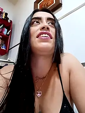 Snapshot of Freyja300 chatting on March 9, 2025, 11:36 am Freyja300 online show from March 9, 2025, 11:36 am