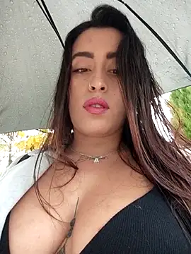 Snapshot of Freyja300 chatting on November 7, 2025, 4:00 pm Freyja300 online show from November 7, 2025, 4:00 pm