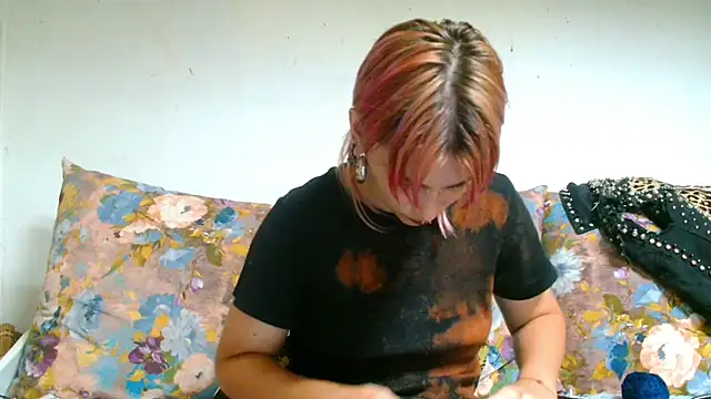 Sophie Bell online show from July 10, 2026, 6:41 pm