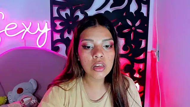 Snapshot of your_little_naughty1 chatting on December 28, 2024, 6:39 am your little naughty1 online show from December 28, 2024, 6:39 am