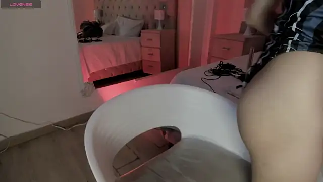 MelodyBliss online show from March 18, 2025, 9:10 pm