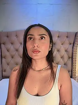 Snapshot of lia_sofiia chatting on July 6, 2026, 9:05 am lia sofiia online show from July 6, 2026, 9:05 am