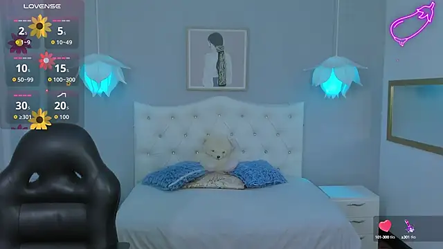 Lisa7 7 online show from October 15, 2025, 7:00 pm