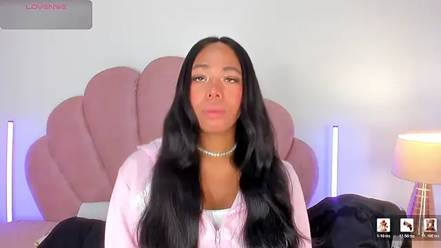 Nicole Paradise online show from May 6, 2026, 12:53 pm