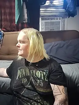 Trans Girl next door420 online show from June 16, 2026, 11:05 pm