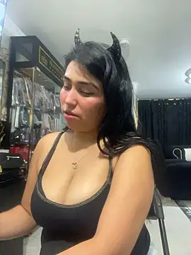 emma  cute   online show from January 11, 2026, 11:39 am