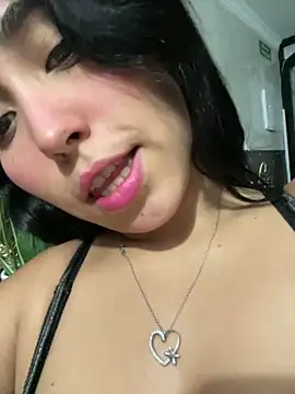 Snapshot of emma__cute__ chatting on October 14, 2025, 11:33 am emma cute online show from October 14, 2025, 11:33 am