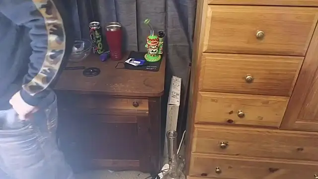 Snapshot of SpAzZ1234 chatting on February 8, 2026, 11:57 pm SpAzZ1234 online show from February 8, 2026, 11:57 pm