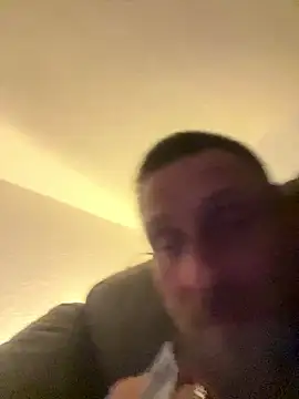 Bro4bro0040 online show from January 8, 2026, 5:41 pm