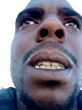 Snapshot of blackman933z chatting on November 4, 2025, 2:21 pm blackman933z online show from November 4, 2025, 2:21 pm