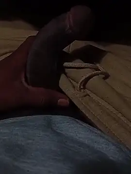 Snapshot of blackman933z chatting on October 30, 2025, 8:50 pm blackman933z online show from October 30, 2025, 8:50 pm