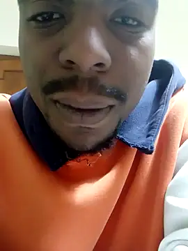 Snapshot of blackman933z chatting on December 8, 2024, 4:07 pm blackman933z online show from December 8, 2024, 4:07 pm