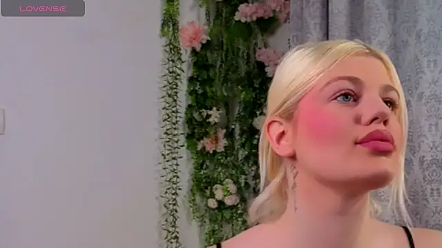 Snapshot of JosephineBlairs chatting on May 24, 2026, 12:16 pm JosephineBlairs online show from May 24, 2026, 12:16 pm