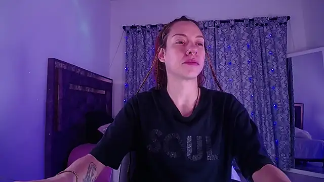 alejandrafitt online show from April 24, 2026, 3:19 am