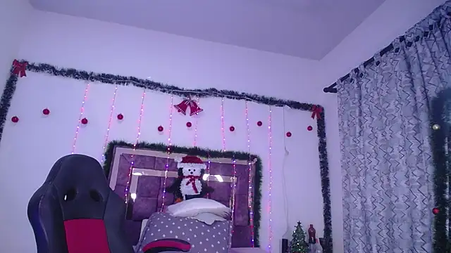 Snapshot of alejandrafitt chatting on December 16, 2025, 4:06 am alejandrafitt online show from December 16, 2025, 4:06 am