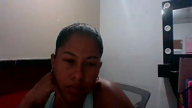 Snapshot of Kitra_New chatting on December 15, 2025, 11:05 am Kitra New online show from December 15, 2025, 11:05 am