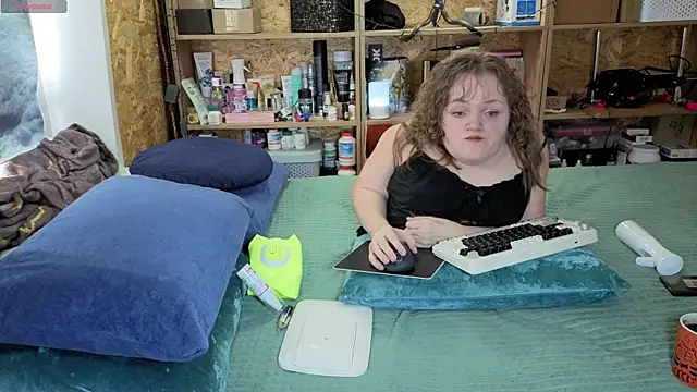 MiniNatalie online show from January 19, 2026, 6:39 am