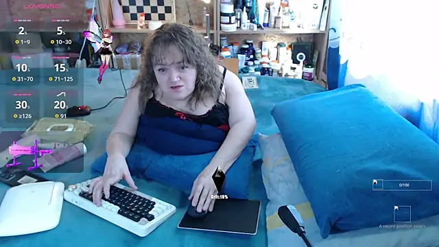 Snapshot of MiniNatalie chatting on October 18, 2025, 4:14 am MiniNatalie online show from October 18, 2025, 4:14 am