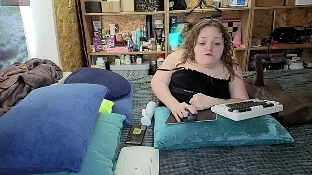 MiniNatalie online show from February 1, 2026, 6:11 am