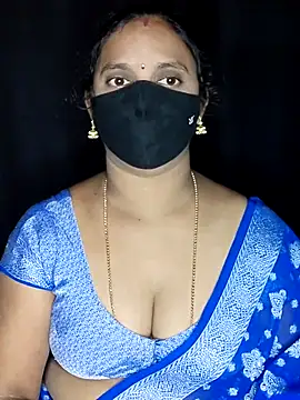 Snapshot of vintage-vibs chatting on February 19, 2026, 5:04 am vintage-vibs online show from February 19, 2026, 5:04 am