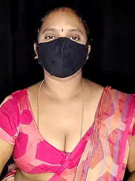 vintage-vibs online show from November 7, 2025, 5:39 pm