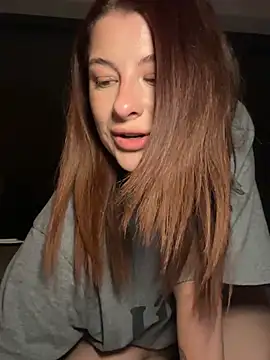 Mia-Minou online show from June 12, 2026, 10:51 pm