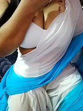 Snapshot of SHUBHI880 chatting on March 5, 2026, 5:31 pm SHUBHI880 online show from March 5, 2026, 5:31 pm