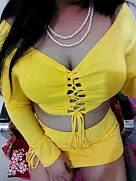 SHUBHI880 online show from March 3, 2025, 1:34 pm