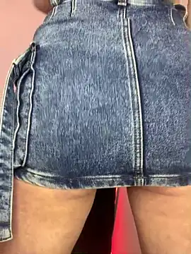 Isabella 21x online show from December 18, 2025, 12:53 pm