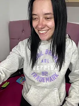 Isabella 21x online show from February 17, 2025, 3:44 pm