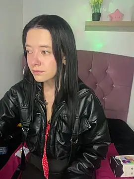 Isabella 21x online show from February 13, 2025, 12:32 pm