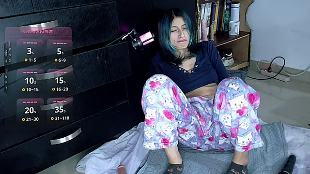 Camila---torres online show from December 2, 2025, 2:23 am