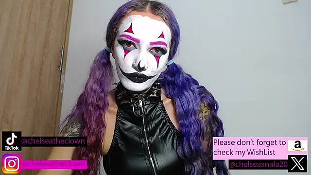 Snapshot of Eloise-brown chatting on November 11, 2025, 6:30 am Eloise-brown online show from November 11, 2025, 6:30 am