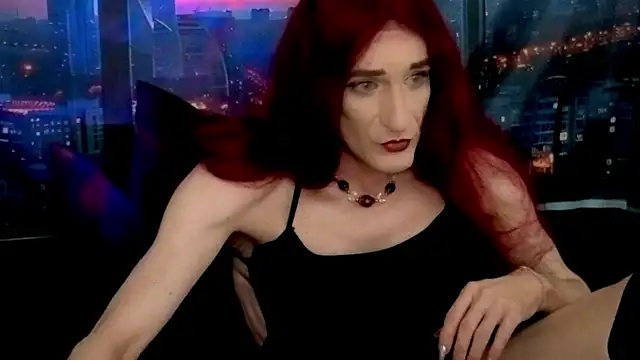 Snapshot of LuvNuk chatting on October 4, 2025, 3:19 am LuvNuk online show from October 4, 2025, 3:19 am